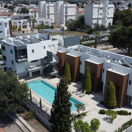 Victoria Suites Paphos Eksteriør billede