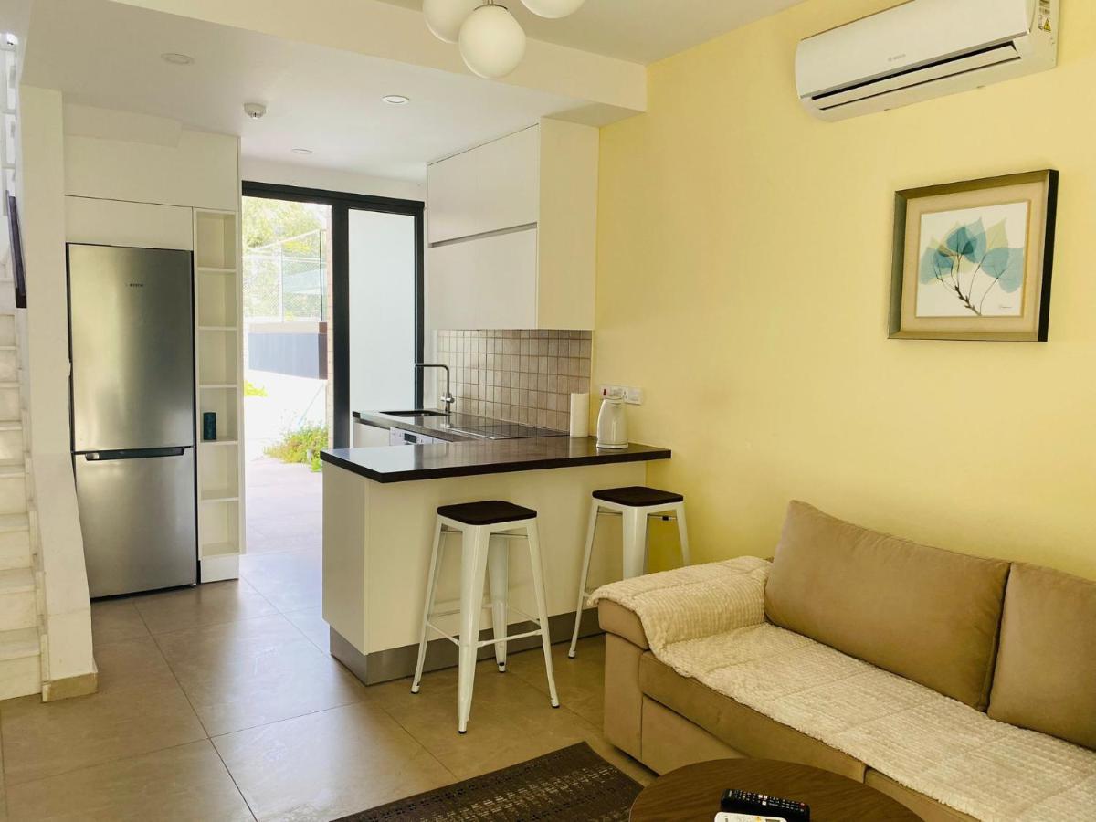 Victoria Suites Paphos Eksteriør billede